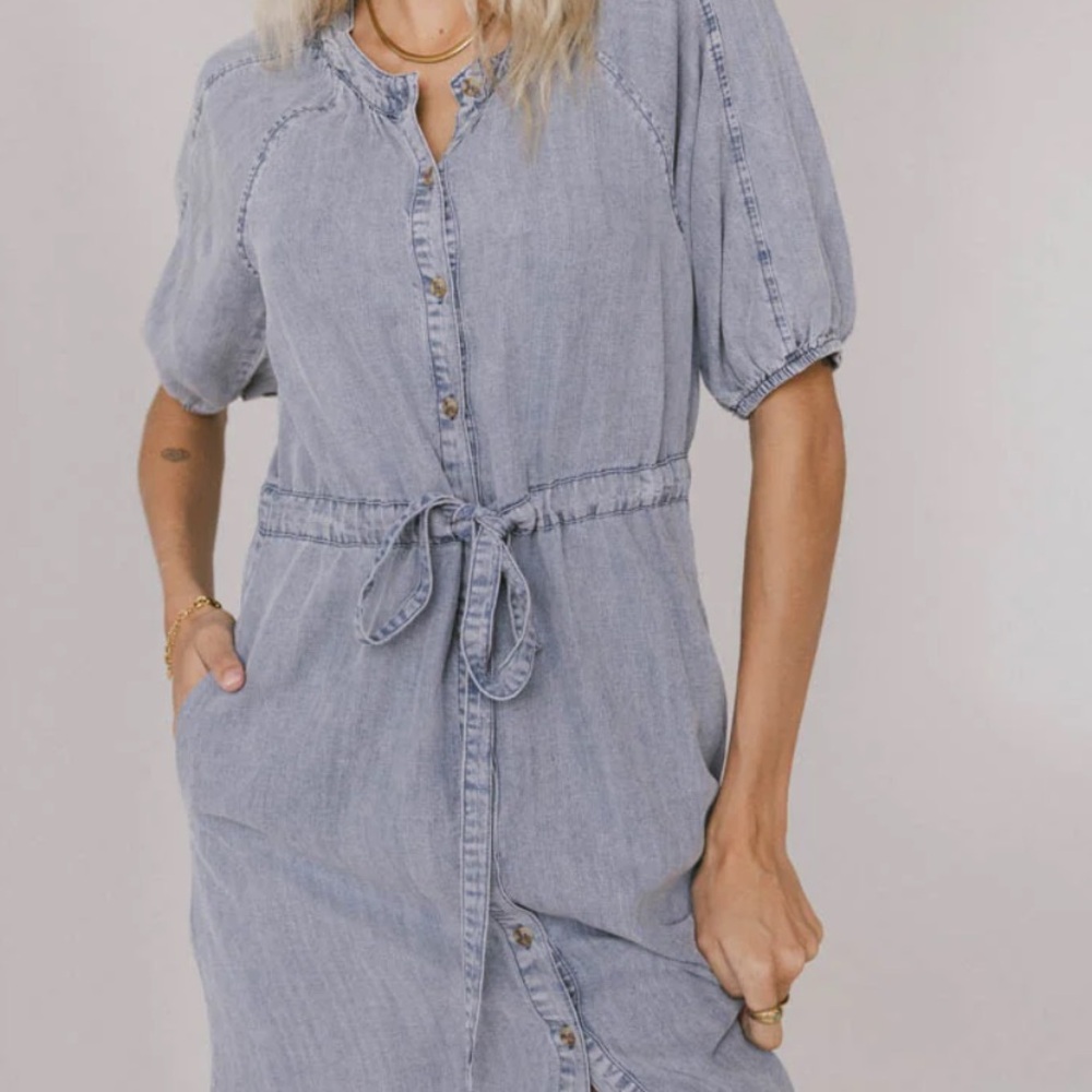 Bohme Gray Midi Shirt Dress with Cuffed Sleeves and V-Neck